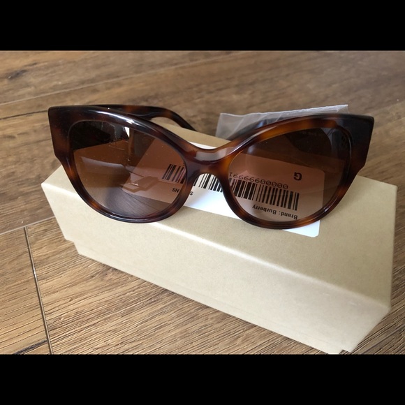 BURBERRY-AUTHENTIC NWT Tortoise Shell Sunglasses - Picture 9 of 16